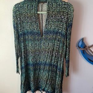 Beautiful V neck top, Rose & Olive, 2X